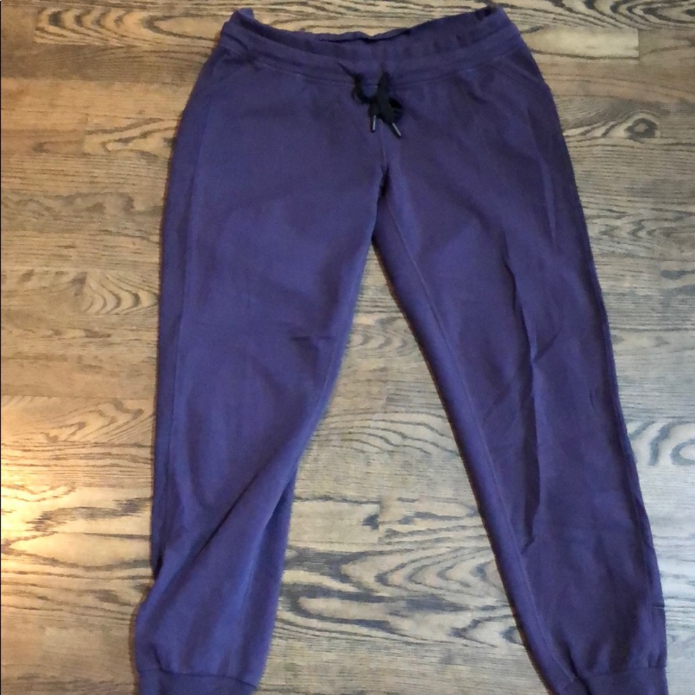 Lululemon Women’s Jogger Pants size 12